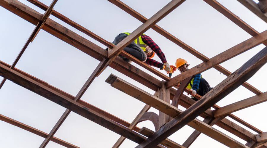 Professional gutter cleaning services in Mount Clemens, MI